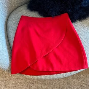 Alice + Olivia tulip wrap skirt in red size 2